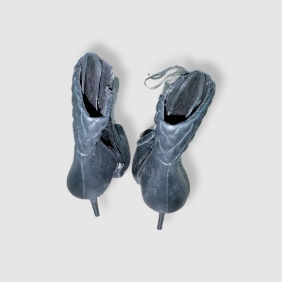 J.Lo Stilettos - Picture 4 of 5